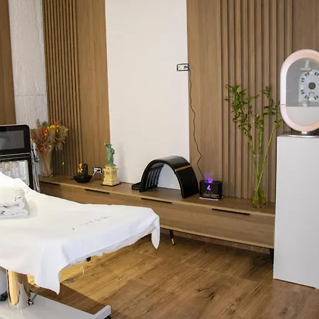 Diamond Hotel 4*